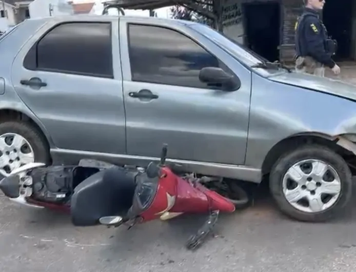 Colisão entre carro e moto deixa gestante e criança feridas no 2º distrito de Ji-Paraná