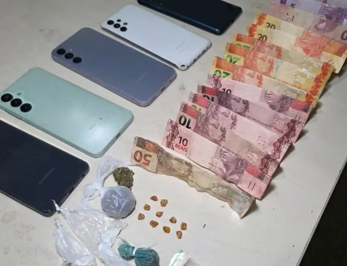 Polícia Militar fecha suposto ponto de tráfico às margens do rio Urupá e prende três suspeitos