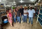 Deputado Nim Barroso visita comércios em Urupá e ouve demandas de empresários ao lado dos vereadores Elinho Boiadeiro e Negão Buiu