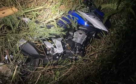 Criminoso quebrou vidraça com um bloco de cimento e furtou moto em concessionária de Ji-Paraná