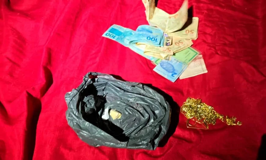 Polícia Militar desarticula ponto de tráfico e apreende drogas, dinheiro e joias