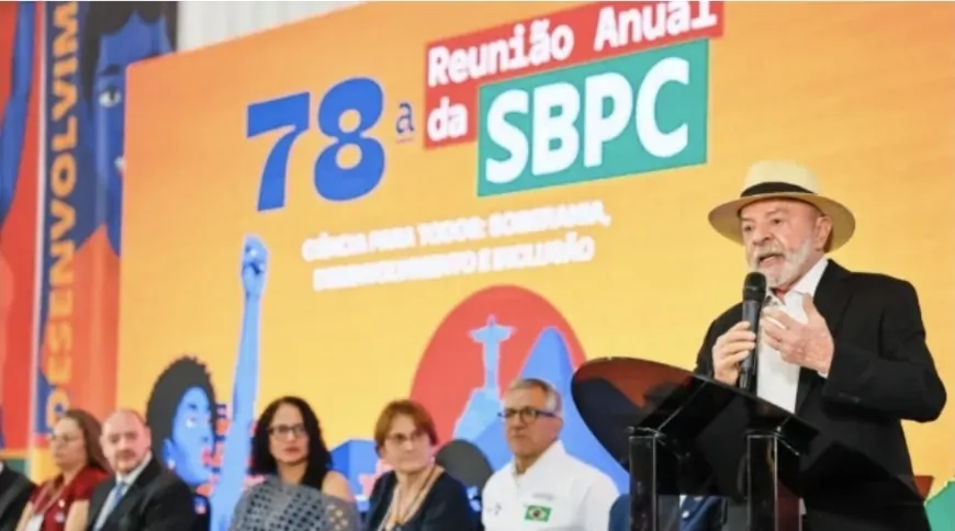 Escolas cívico-militares e ensino domiciliar são a ‘supremacia da ignorância tentando vencer o pensamento da maioria’, diz Lula
