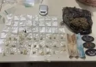 PM apreende drogas e motocicleta usada no tráfico após abordagem no bairro JK