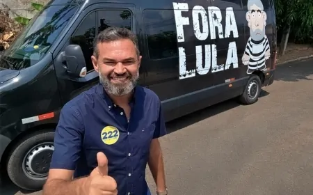 Saiu na mídia nacional: em Rondônia, candidato ao Senado adesiva ‘Fora Lula’ e ‘Fora Moraes’ em Van