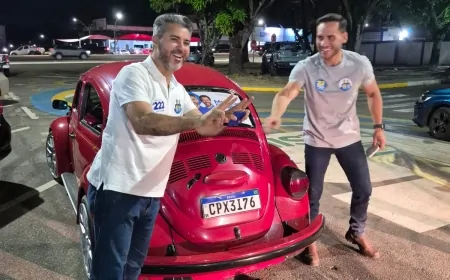 Ji-Paraná vai às ruas e demonstra força no adesivaço de Marcos Rogério