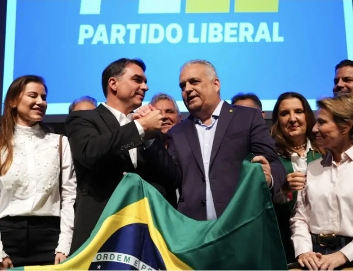 Quem é Alfredo Gaspar, escolhido como vice de Flávio Bolsonaro?