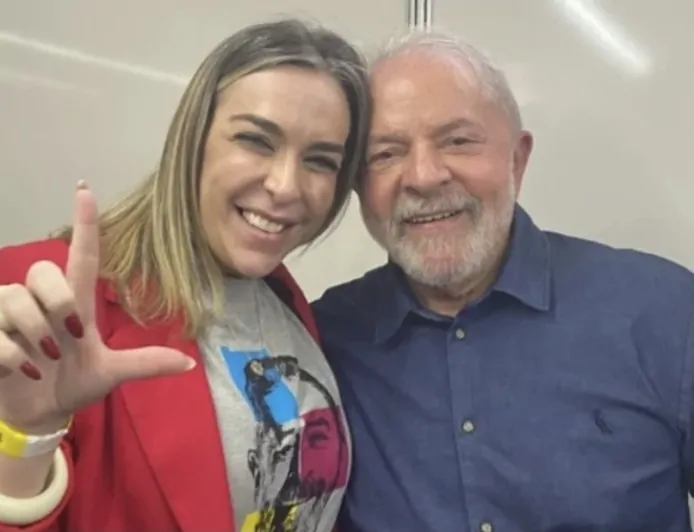 Lula mente ao dizer que não conhece lobista amiga de Lulinha