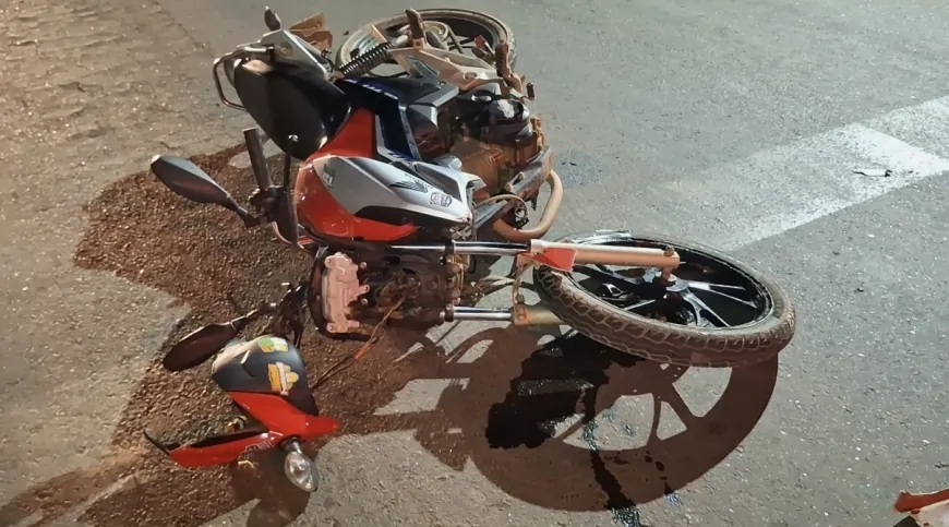 Colisão entre caminhonete, carro e motocicleta mobiliza equipes de resgate em Ji-Paraná