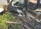 Mulher é lançada para fora de carro após colisão no cruzamento da T14 com a Avenida Brasil