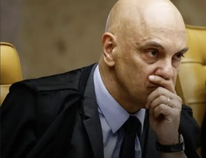 Após vir à tona relatório da PF sobre Alexandre de Moraes, internet relembra profecias sobre sua queda