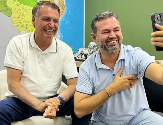 Bolsonaro é silenciado mais uma vez