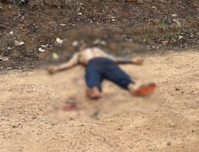 Homem é encontrado morto às margens de via e suspeito é preso