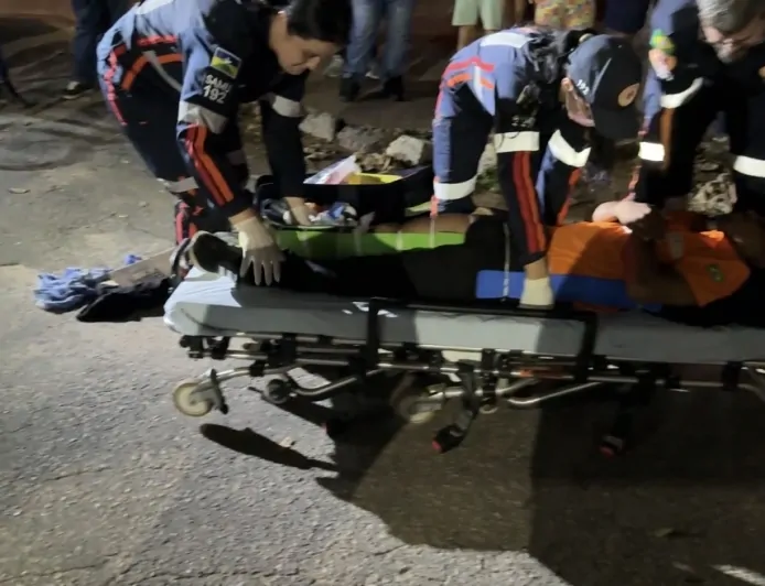 Acidente entre caminhonete e motocicleta mobiliza PM e SAMU