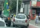 Motorista que estava com adesivo de Lula atropela duas crianças em ato de Flávio Bolsonaro