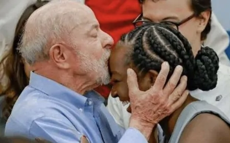 Deputada esquerdista chamada para a campanha de Lula deleta perfil para esconder o que pensa