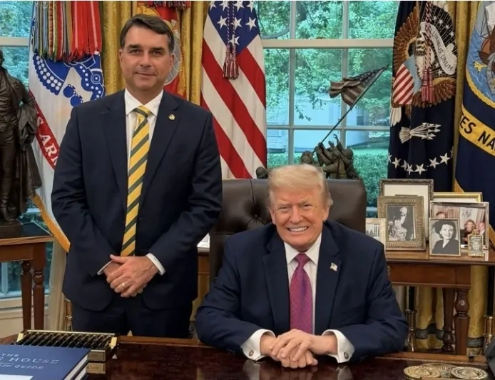 Trump ajudou a resgatar Flávio da Ditadura do Judiciário Brasileiro