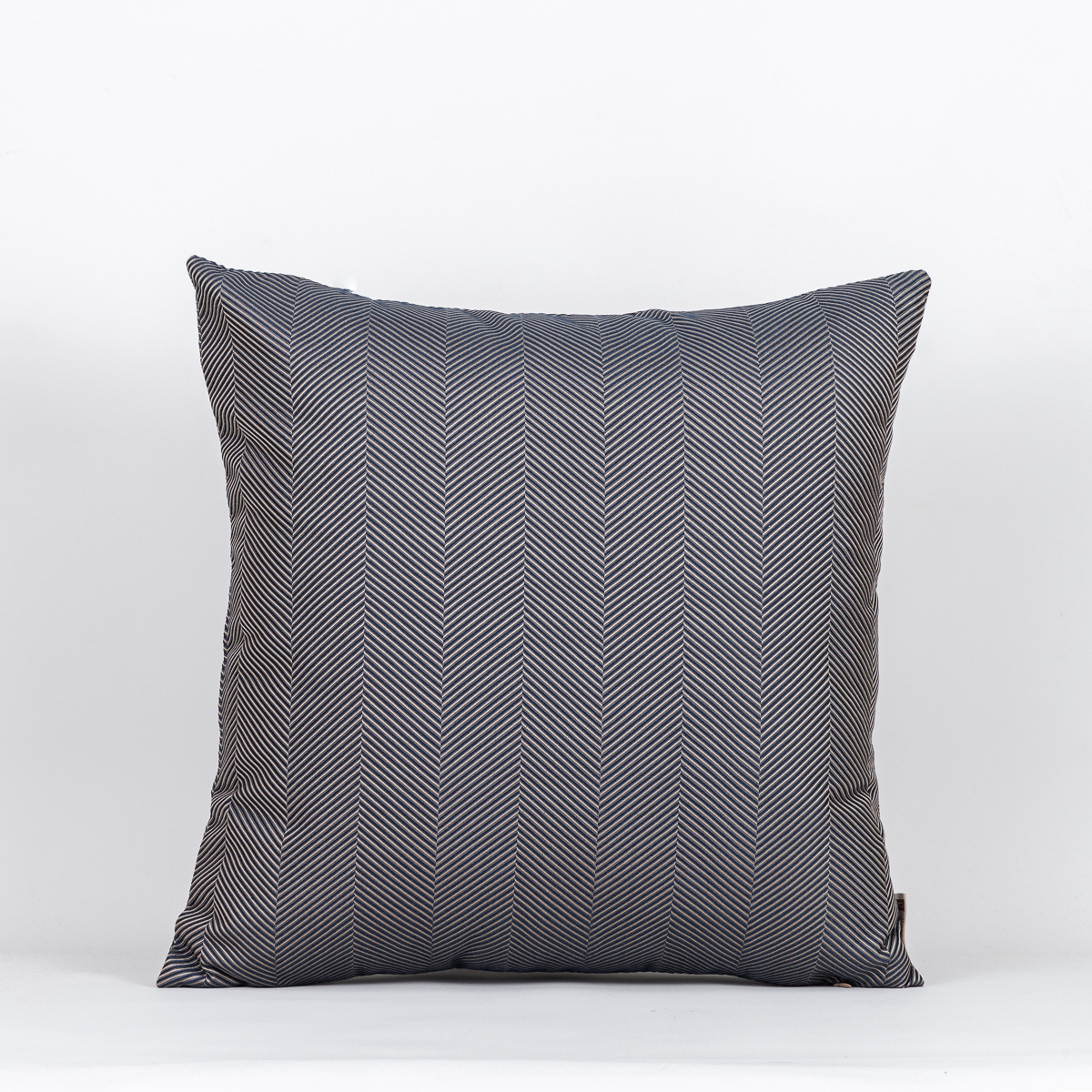 Almofada Seda Pura Chevron Azul E Dourado 50X50