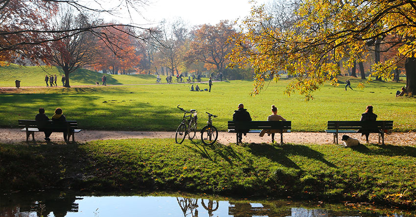 Parque urbano English Garten, em Munique