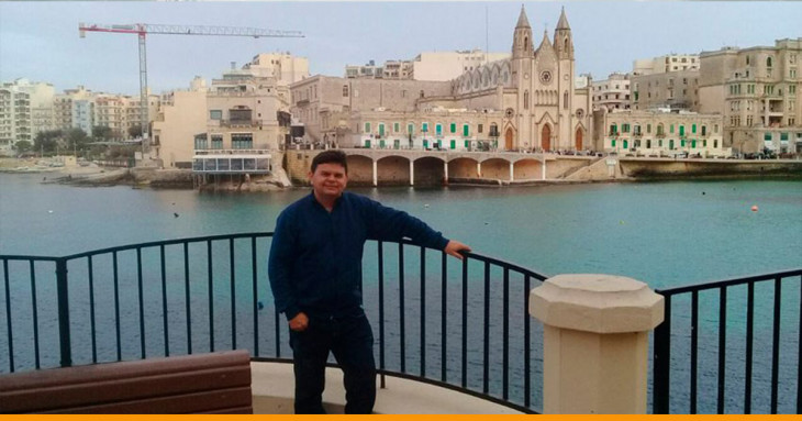 Jean foi para malta dar um up no inglês