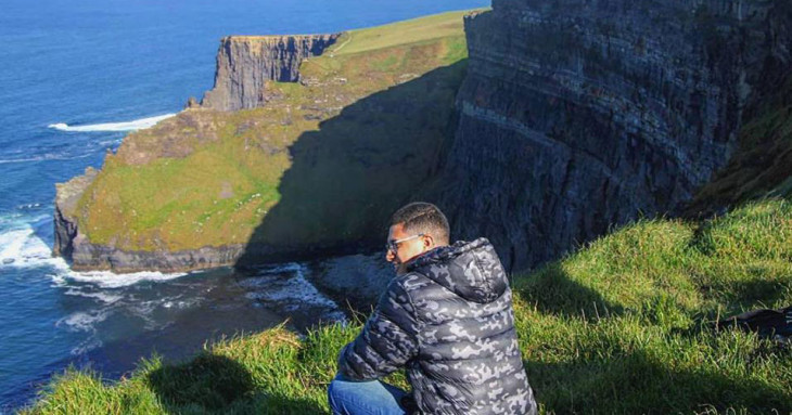 intercambista conhecendo os cliffs