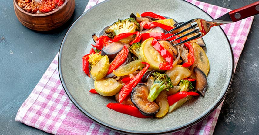 Escalivada, prato com diversos legumes
