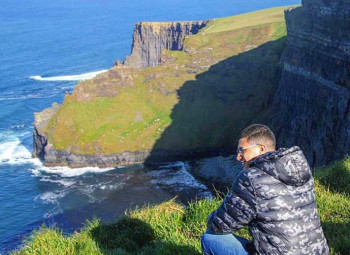 intercambista conhecendo os cliffs