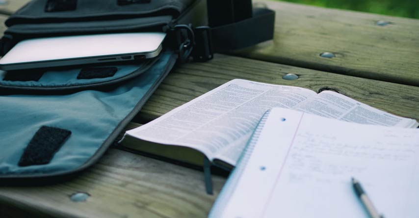 tipos de intercâmbio cadernos e livros