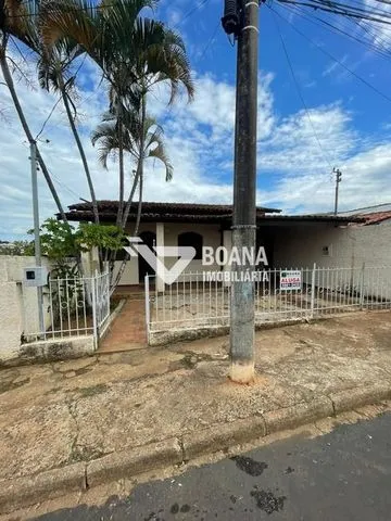 Casa para alugar no Vila Silveria imagem 1