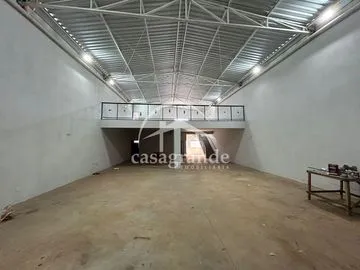 Galpão para alugar no Alto Umuarama imagem 1