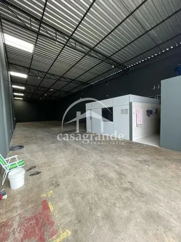 Galpão para alugar no Custodio Pereira imagem 1