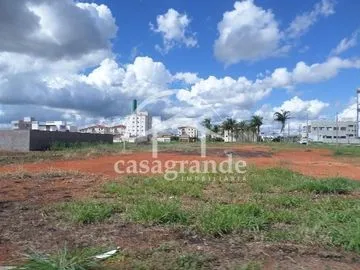 Área para alugar no Novo Mundo imagem 1