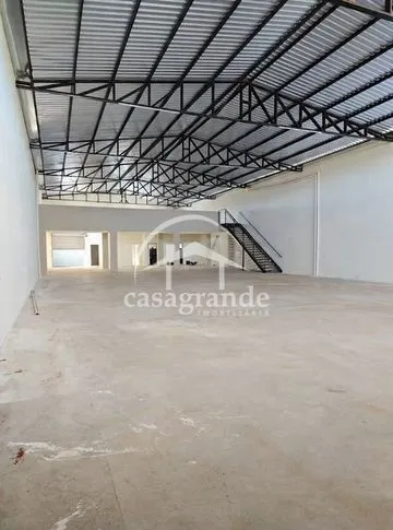 Galpão para alugar no Novo Mundo imagem 1