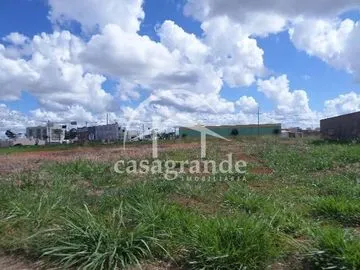 Área para alugar no Novo Mundo imagem 1