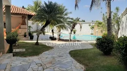 Casa para alugar no Cidade Jardim imagem 1