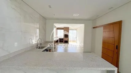 Casa para vender no Novo Mundo imagem 1