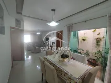 Casa para vender no Alto Umuarama imagem 1