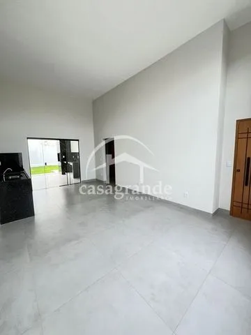 Casa para vender no Jardim Holanda imagem 1