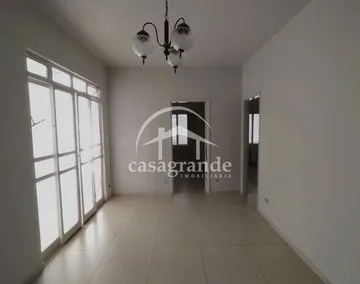 Casa para vender no Centro imagem 1