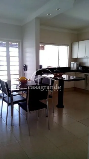 Casa para vender no Cidade Jardim imagem 1