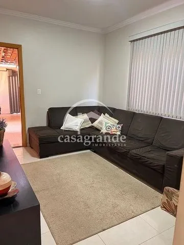 Casa para vender no Distrito Industrial imagem 1