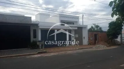 Casa para vender no Granada imagem 1