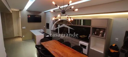 Casa para vender no Santa Rosa imagem 1