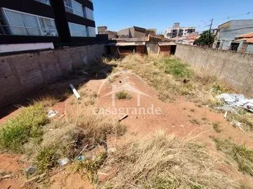 Terreno para vender no Segismundo Pereira imagem 1