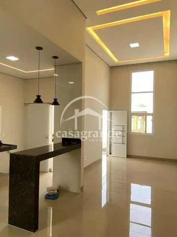 Casa para vender no Segismundo Pereira imagem 1