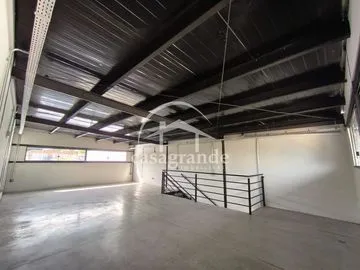 Galpão para vender no Osvaldo Rezende imagem 1