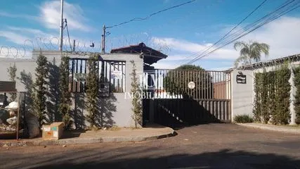 Casa Em Condomínio para vender no Jardim Holanda imagem 1