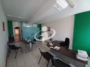 Sala para alugar no Centro imagem 1