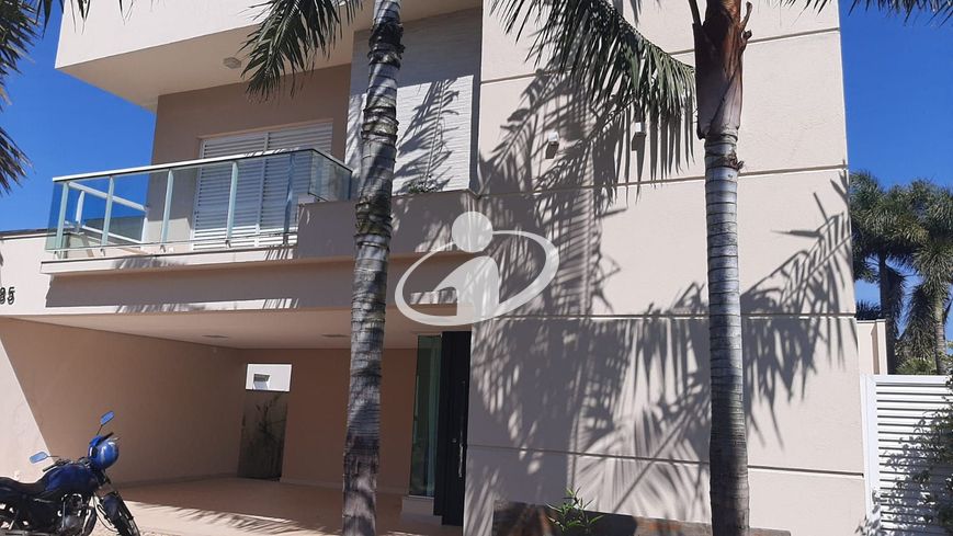 Casa em condomínio_Aluguel