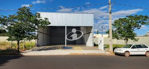 Galpão para alugar no Novo Mundo imagem 1