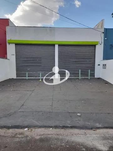 Cômodo para alugar no Loteamento Residencial Pequis imagem 1